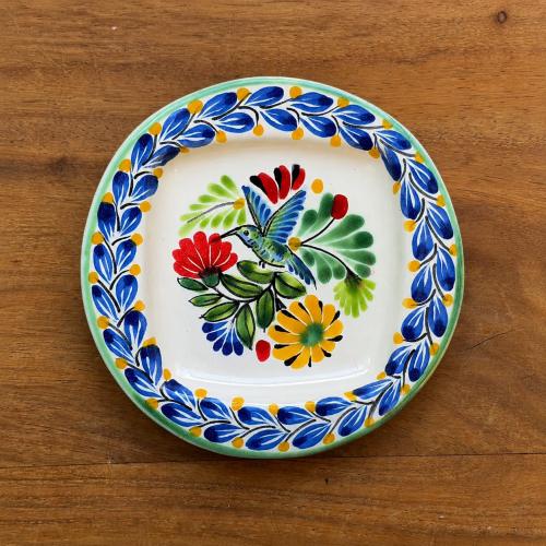 artesanias mexicanas ceramica talavera Majolica pintada en Taller de Gorky Gonzalez Guanajuato Mexico