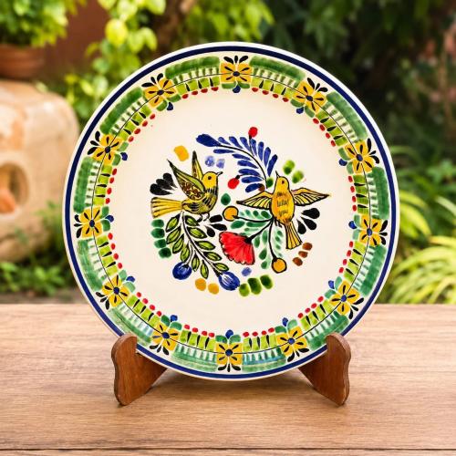 artesanias mexicanas ceramica talavera Majolica pintada en Taller de Gorky Gonzalez Guanajuato Mexico