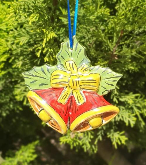 artesanias mexicanas ceramica talavera Majolica pintada en Taller de Gorky Gonzalez Guanajuato Mexico