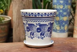 flowerplatter-maceta-handthrown-handmade-hand-painted-mexican-pottery-gorkygonzalez-gorkypottery-flowers-garden-blueandwhite-garden-decor-flowerpot-decoration