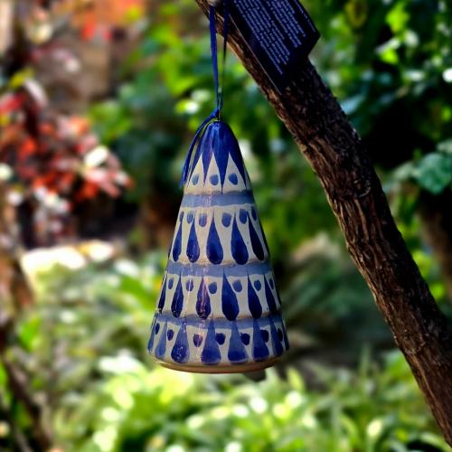 artesanias mexicanas ceramica talavera Majolica pintada en Taller de Gorky Gonzalez Guanajuato Mexico