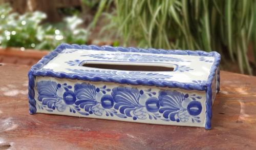 kleenexbox-bathroomaccesories-clean-nose-handthowrn-handmade-hand-painted-mexican-pottery-gorkygonzalez-gorkypottery