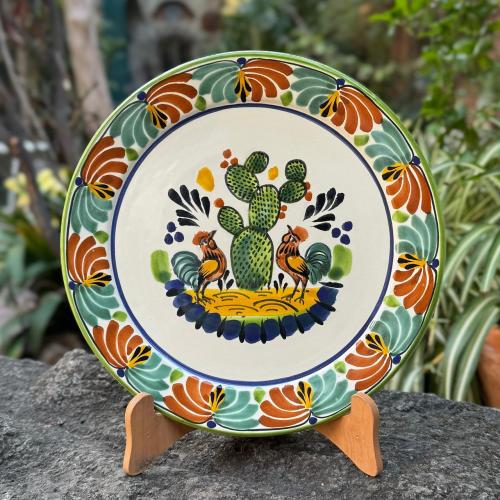 artesanias mexicanas ceramica talavera Majolica pintada en Taller de Gorky Gonzalez Guanajuato Mexico